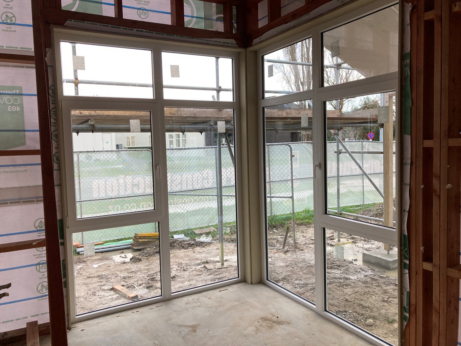 Menuiserie Aluminium Minimaliste & Baies Vitrées à Marrakech - Vue 2 Marrakech
